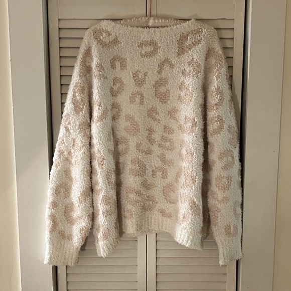 POL Leopard Pink and White Fuzzy Pullover Sweatshirt - Picture 5 of 8